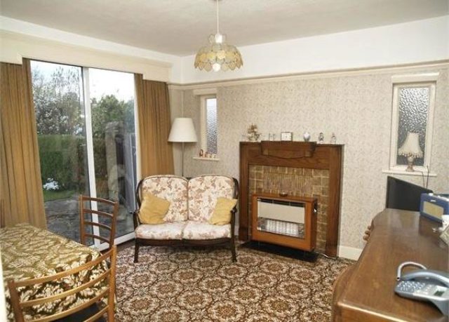  Image of 3 bedroom Semi-Detached house for sale in Station Avenue Ewell Epsom KT19 at Station Avenue, West Ewell, Epsom KT19