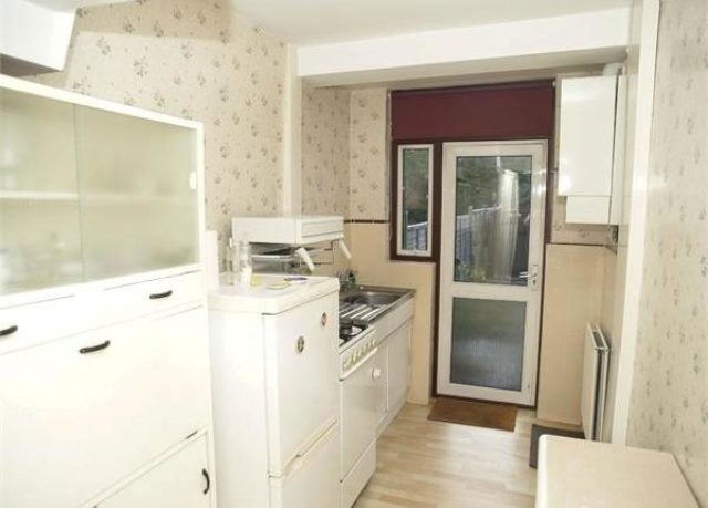  Image of 3 bedroom Semi-Detached house for sale in Station Avenue Ewell Epsom KT19 at Station Avenue, West Ewell, Epsom KT19