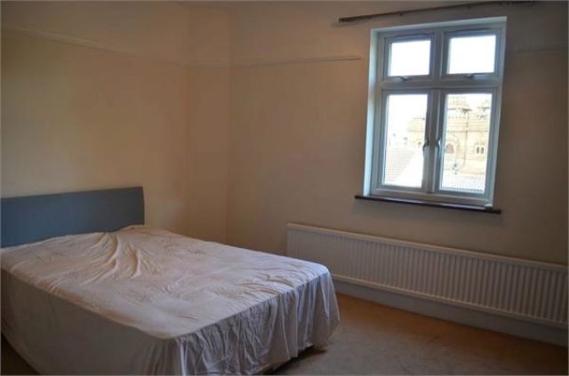  Image of 3 bedroom Semi-Detached house for sale in Braemar Avenue Wembley HA0 at Braemar Avenue, Wembley HA0