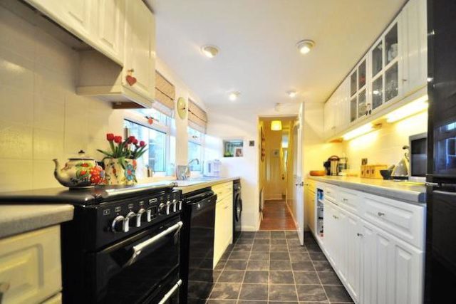  Image of 3 bedroom Terraced house for sale in Green Lane Chislehurst BR7 at Green Lane, Chislehurst BR7