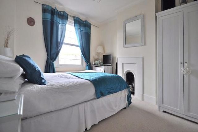  Image of 3 bedroom Terraced house for sale in Green Lane Chislehurst BR7 at Green Lane, Chislehurst BR7