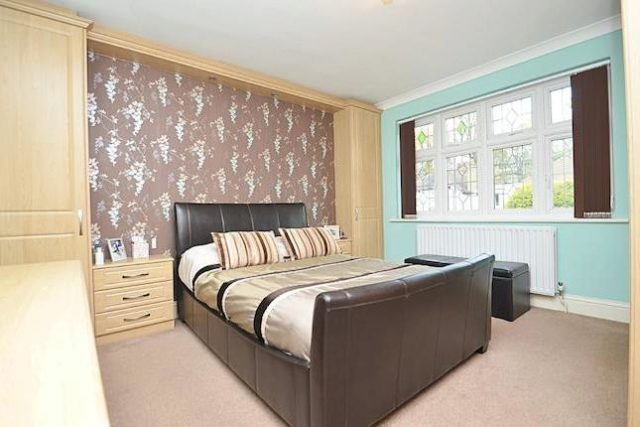  Image of 4 bedroom Detached house for sale in Elm Grove Orpington BR6 at Elm Grove, Orpington BR6