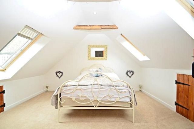  Image of 4 bedroom Detached house for sale in Loxwood Close Orpington BR5 at Loxwood Close, Orpington BR5