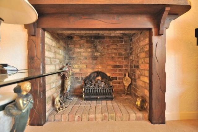  Image of 4 bedroom Detached house for sale in Stonehouse Road Halstead Sevenoaks TN14 at Stonehouse Road, Halstead, Sevenoaks TN14