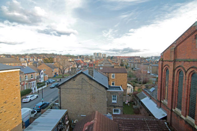  Image of 4 bedroom Duplex to rent in Nunhead Lane London SE15 at Nunhead Lane, Nunhead SE15