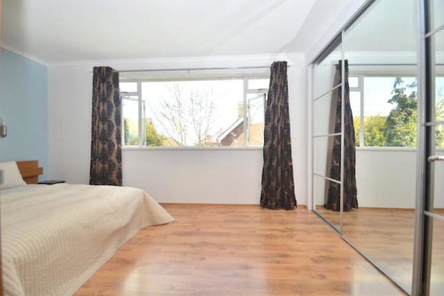  Image of 4 bedroom Town House for sale in Guibal Road London SE12 at Guibal Road, London SE12