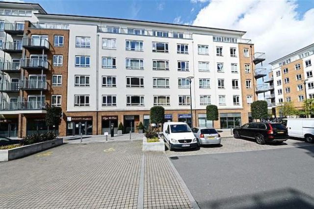  Image of 1 bedroom Flat for sale in Heritage Avenue London NW9 at Heritage Avenue, Colindale, London NW9
