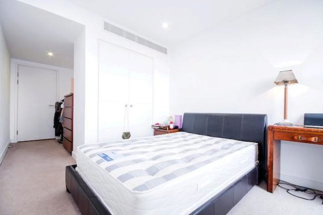  Image of 1 bedroom Flat to rent in Marsh Wall London E14 at Marsh Wall, London E14