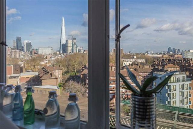  Image of 1 bedroom Flat to rent in Newington Causeway London SE1 at North Block, Metro Central Heights, Elephant And Castle, London SE1