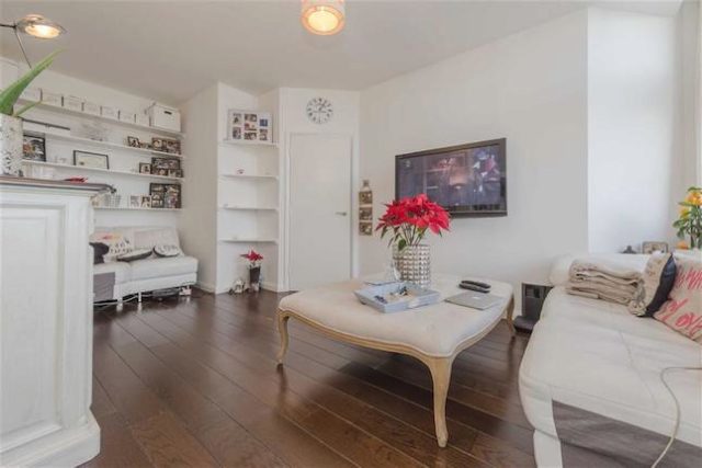  Image of 1 bedroom Flat to rent in Newington Causeway London SE1 at North Block, Metro Central Heights, Elephant And Castle, London SE1