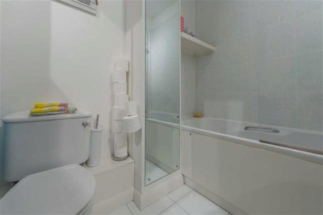  Image of 1 bedroom Flat to rent in Newington Causeway London SE1 at North Block, Metro Central Heights, Elephant And Castle, London SE1