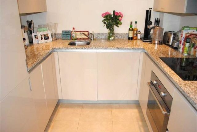  Image of 2 bedroom Flat to rent in Thirleby Road London NW7 at Thirleby Road, Mill Hill, London NW7