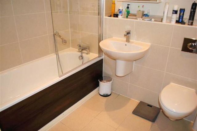  Image of 2 bedroom Flat to rent in Thirleby Road London NW7 at Thirleby Road, Mill Hill, London NW7
