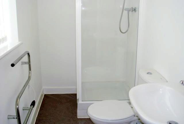  Image of 2 bedroom Flat to rent in Pilgrims Way Salford M50 at Ladywell Point, Pilgrims Way, Salford M50