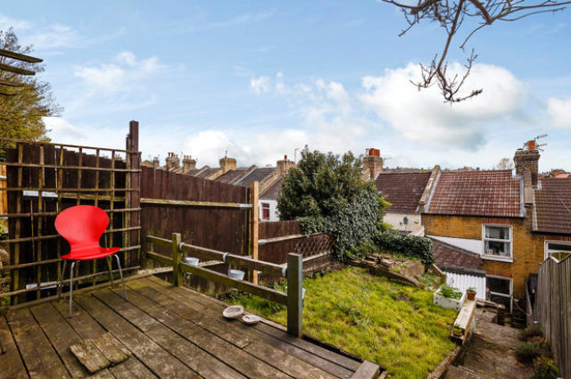  Image of 2 bedroom Terraced house for sale in Sladedale Road London SE18 at Sladedale Road, London SE18