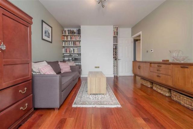  Image of 3 bedroom Flat to rent in Ebury Bridge Road London SW1W at Cheylesmore House, Ebury Bridge Road, Chelsea, London SW1W