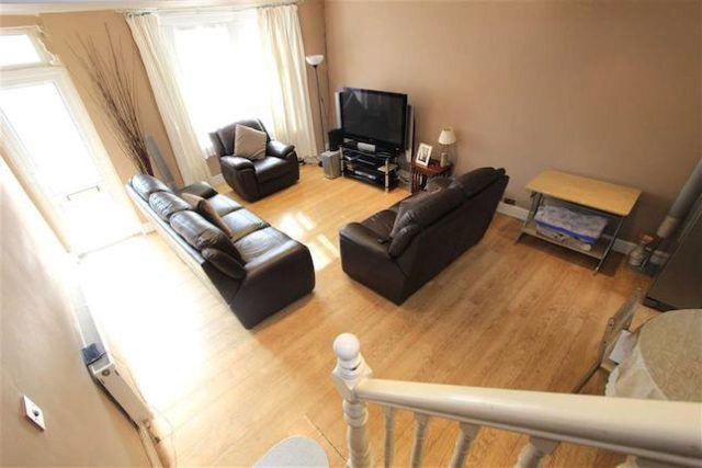  Image of 3 bedroom Property to rent in Green Lane Ilford IG1 at Green Lane, Ilford, Essex IG1
