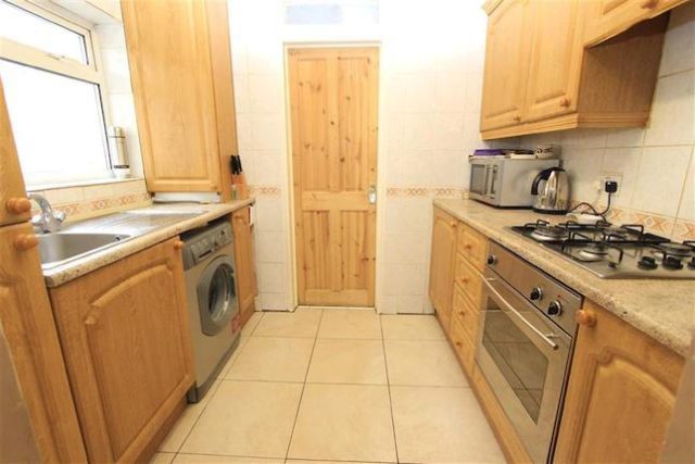  Image of 3 bedroom Property to rent in Green Lane Ilford IG1 at Green Lane, Ilford, Essex IG1