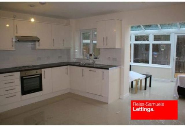  Image of 4 bedroom End of Terrace to rent in Ambassador Square London E14 at Ambassador Square, London E14, London,