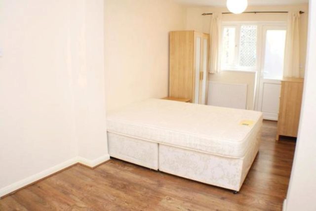  Image of 4 bedroom End of Terrace to rent in Ambassador Square London E14 at Ambassador Square, London E14, London,