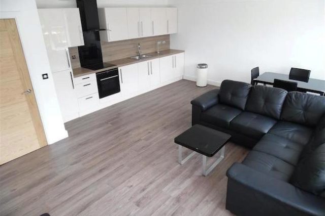  Image of 4 bedroom Terraced house to rent in Manchester Road London E14 at Manchester Road, Isle Of Dogs E14