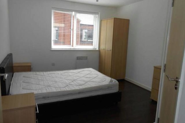 Image of 4 bedroom Terraced house to rent in Manchester Road London E14 at Manchester Road, Isle Of Dogs E14