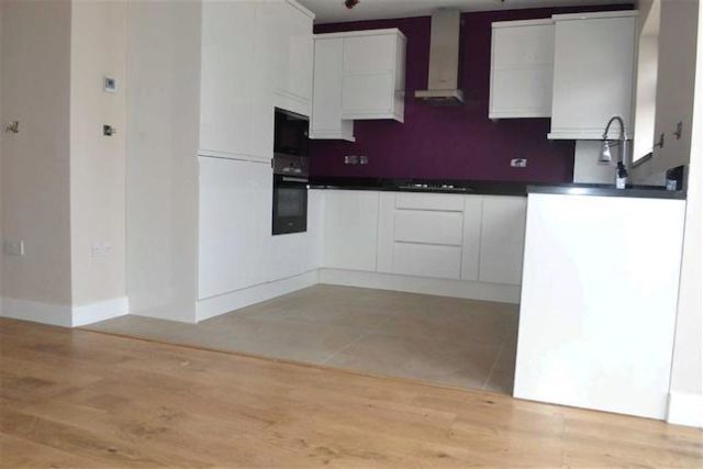  Image of Studio flat to rent in Rosemary Avenue London N3 at Rosemary Avenue, Finchley, London N3