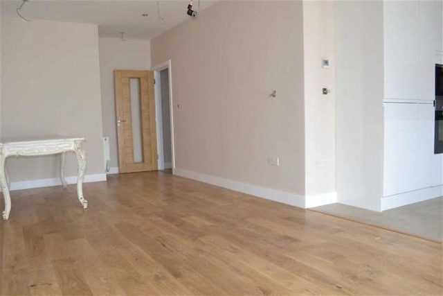  Image of Studio flat to rent in Rosemary Avenue London N3 at Rosemary Avenue, Finchley, London N3