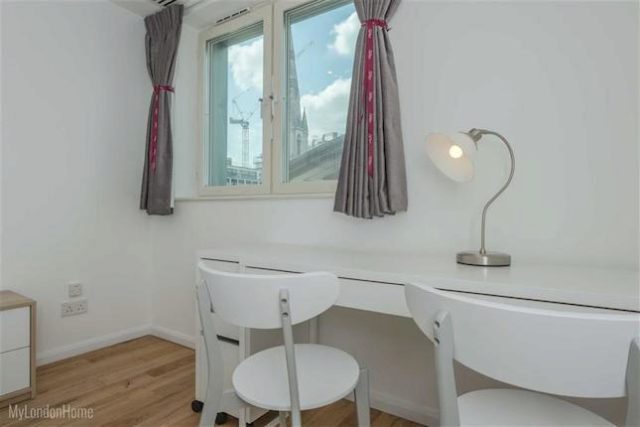  Image of 1 bedroom Flat to rent in Westminster Bridge Road London SE1 at Perspective Building, 100 Westminster Bridge Road, Lambeth North, London SE1