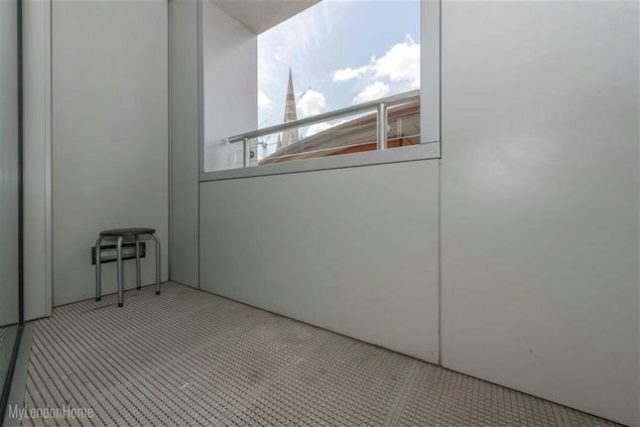  Image of 1 bedroom Flat to rent in Westminster Bridge Road London SE1 at Perspective Building, 100 Westminster Bridge Road, Lambeth North, London SE1
