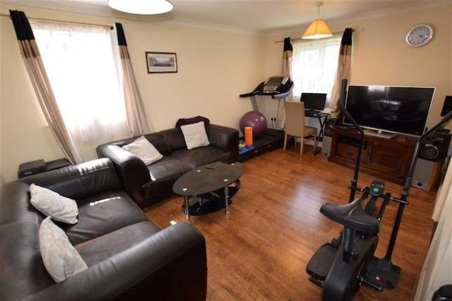  Image of 2 bedroom Flat for sale in Field Mead London NW9 at Field Mead, London, London NW9