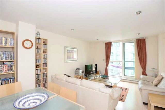  Image of 2 bedroom Flat to rent in St. George Wharf London SW8 at Drake House, St George Wharf, Vauxhall, London SW8