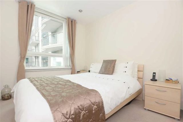  Image of 2 bedroom Flat to rent in St. George Wharf London SW8 at Drake House, St George Wharf, Vauxhall, London SW8
