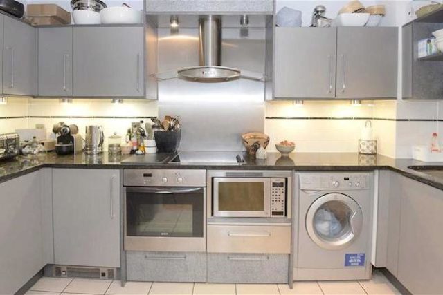  Image of 2 bedroom Flat to rent in St. George Wharf London SW8 at Drake House, St George Wharf, Vauxhall, London SW8