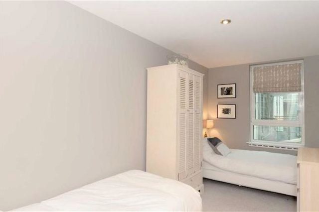  Image of 2 bedroom Flat to rent in St. George Wharf London SW8 at Drake House, St George Wharf, Vauxhall, London SW8