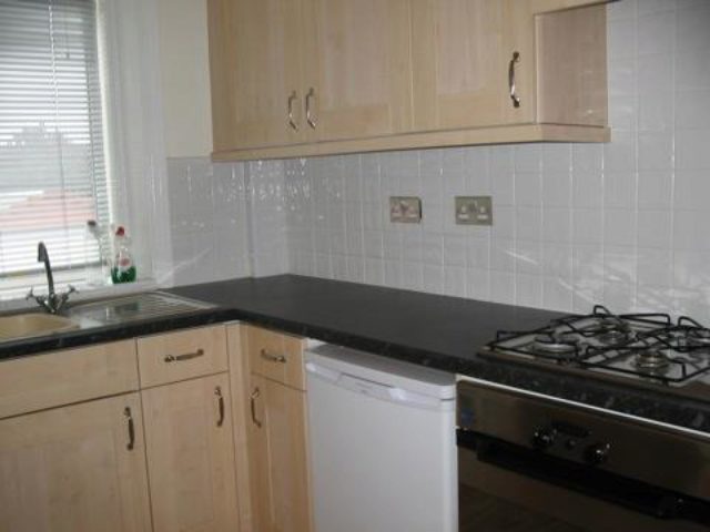  Image of 2 bedroom Terraced house to rent in Granville Terrace Guiseley Leeds LS20 at Granville Terrace, Guiseley, Leeds LS20