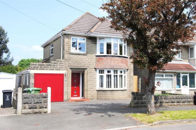  Image of 3 bedroom Detached house for sale in Devon Road Swindon SN2 at Devon Road, Swindon SN2