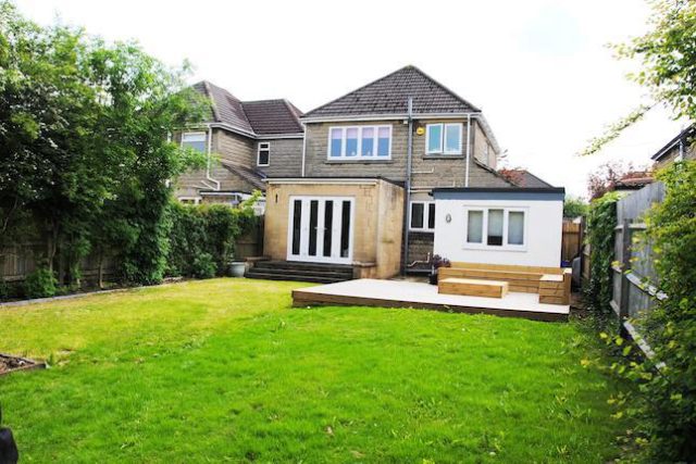  Image of 3 bedroom Detached house for sale in Devon Road Swindon SN2 at Devon Road, Swindon SN2