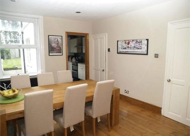  Image of 2 bedroom Cottage for sale in Chessington Road Ewell Epsom KT19 at Chessington Road, West Ewell, Epsom KT19