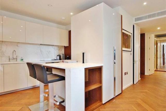  Image of 2 bedroom Flat to rent in Kirtling Street London SW8 at Capital Building, Embassy Gardens, London SW8