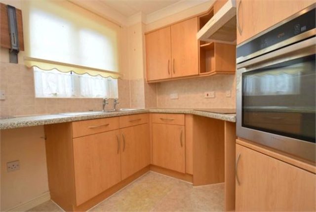  Image of 1 bedroom Flat for sale in Queen Street Ramsgate CT11 at Queen Street, Ramsgate, Kent CT11