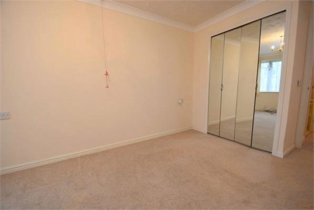  Image of 1 bedroom Flat for sale in Queen Street Ramsgate CT11 at Queen Street, Ramsgate, Kent CT11