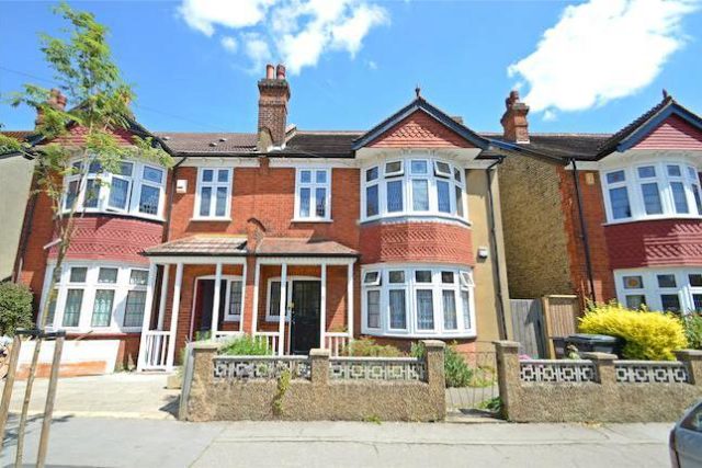  Image of 2 bedroom Flat for sale in Stretton Road Addiscombe Croydon CR0 at Stretton Road, Addiscombe, Croydon CR0