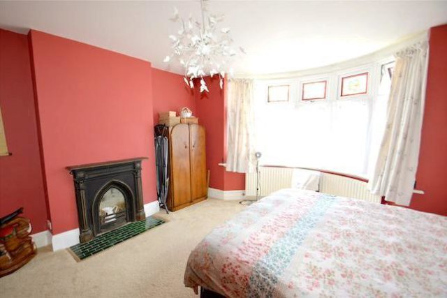  Image of 2 bedroom Flat for sale in Stretton Road Addiscombe Croydon CR0 at Stretton Road, Addiscombe, Croydon CR0