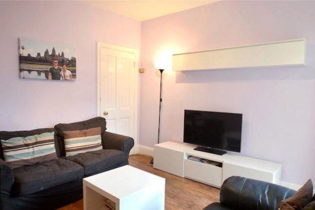  Image of 2 bedroom Terraced house for sale in Oval Road Addiscombe Croydon CR0 at Oval Road, Addiscombe, Croydon CR0