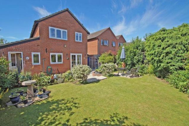  Image of 3 bedroom Detached house for sale in Harvest Close Stoke Heath Bromsgrove B60 at Harvest Close, Stoke Heath, Bromsgrove B60