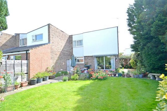  Image of 3 bedroom Terraced house for sale in Regency Walk Croydon CR0 at Markham Court, Regency Walk, Croydon CR0