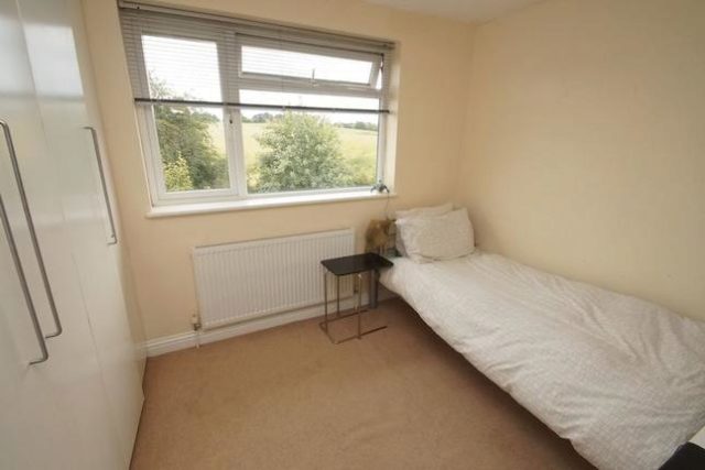  Image of 4 bedroom Terraced house for sale in Pennine Road Bromsgrove B61 at Pennine Road, Bromsgrove B61
