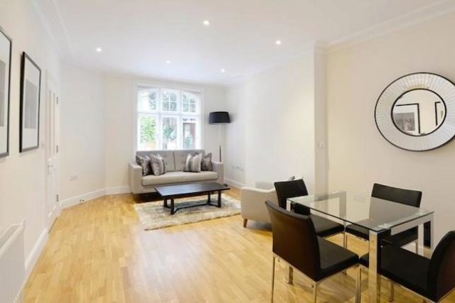  Image of 1 bedroom Flat to rent in Hamlet Gardens London W6 at Hamlet Gardens, London W6