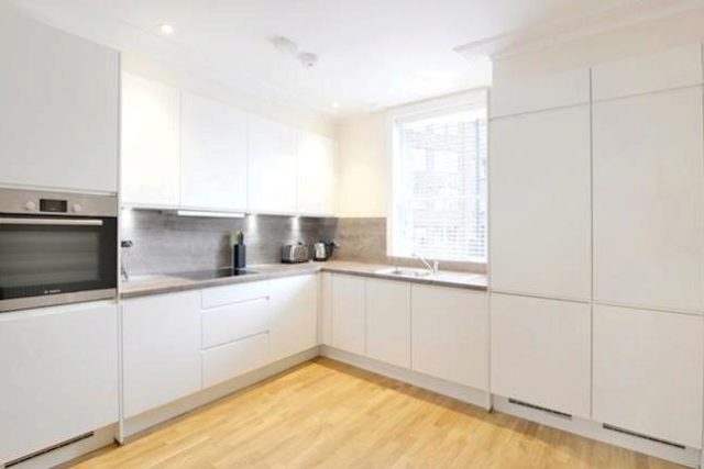  Image of 1 bedroom Flat to rent in Hamlet Gardens London W6 at Hamlet Gardens, London W6
